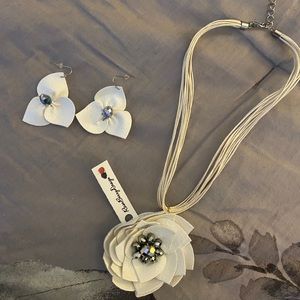 Matching white flower necklace and earrings